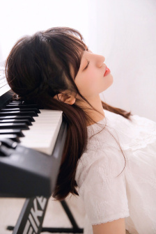 696969大但人文艺术主题